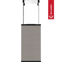 Kratki Patio Mini met lichtgrijze behuizing, zwarte randen en verticale bevestigingsstangen op transparante achtergrond
