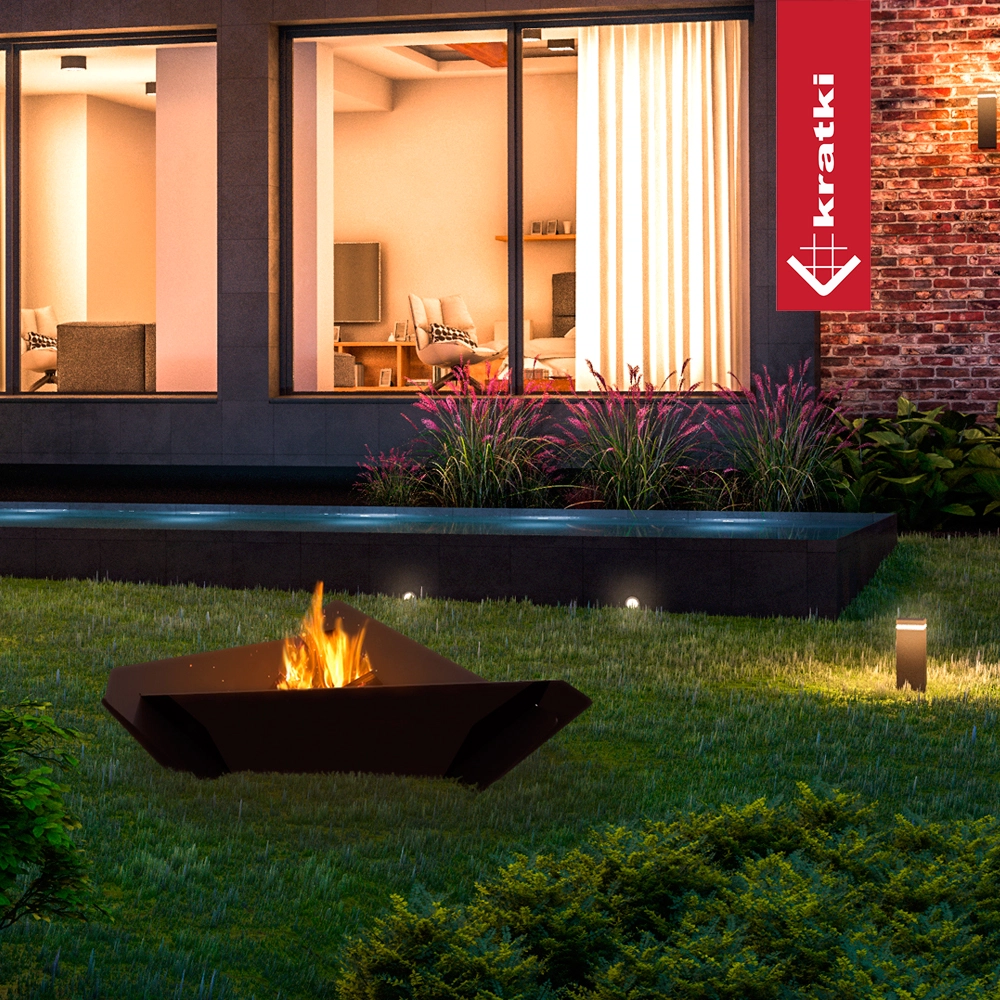 Kratki Triangle vuurkorf in tuin met brandend vuur