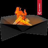 Kratki Gamma zwarte vuurkorf met brandend hout