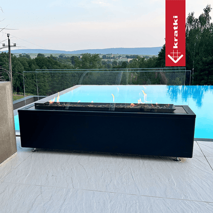 Kratki Patio Horizontaal op terras bij zwembad met vlammen