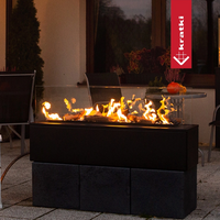 Kratki Patio Horizontaal buitenhaard op terras met vlammen