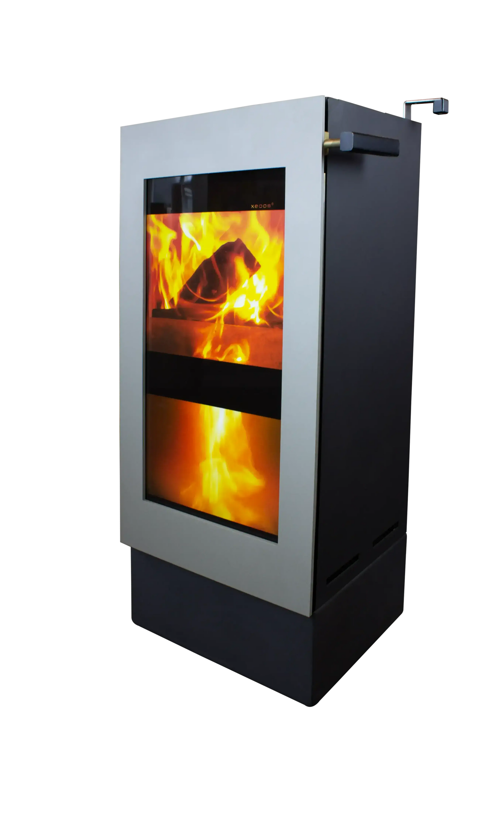 Xeoos Basic Eco Green x5 kachel met zichtbare vlammen op zwarte achtergrond