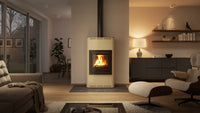 HS Flamingo Aquaflam 17 haardkachel in moderne woonkamer met brandend vuur