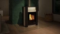 HS Flamingo Aquaflam Vario Kalmar Aqua kachel in woonkamer met brandend vuur