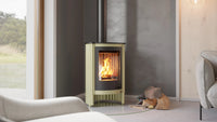 HS Flamingo Masterflamme Piccolo houtkachel in moderne woonkamer, met brandend vuur