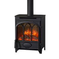Charlton & Jenrick Fireline Alcaston houtkachel met vlammen, op witte achtergrond