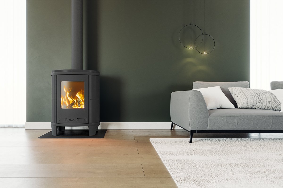 Altech Ecosy Basis kachel in moderne woonkamer met brandend vuur