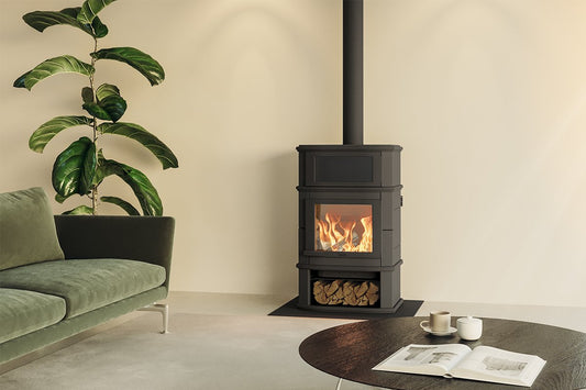 Altech Grande Nobles Complet in woonkamer met brandend vuur