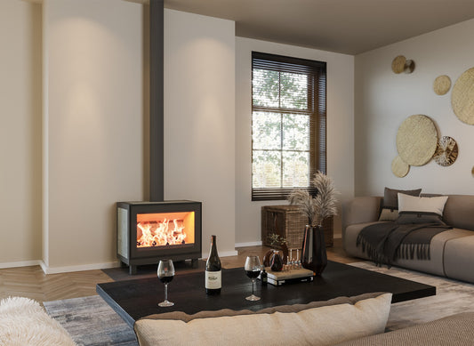 Altech MAX W houtkachel in moderne woonkamer