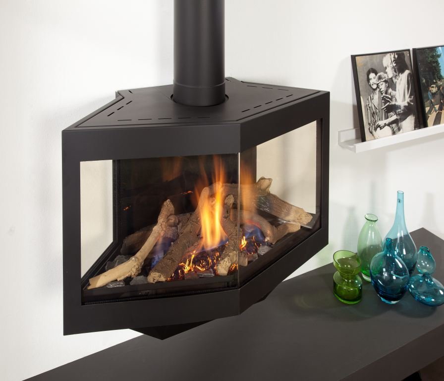 HAVÉ Black Stealth gashaard in moderne woonkamer met zicht op vlammen