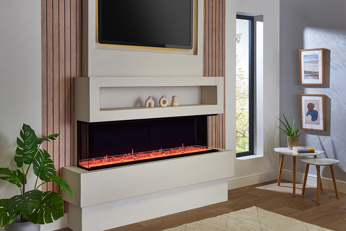 Charlton & Jenrick Luminosa 150 in moderne woonkamer met ingebouwde haard