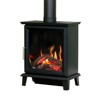 Charlton & Jenrick Luminosa Stove op witte achtergrond met zichtbaar vuur