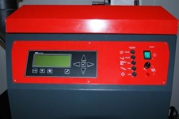 Verner A251G rode bedieningskast met display en knoppen