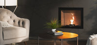Nordic Fire HRV Sienna ingebouwd in moderne woonkamer, met brandend vuur