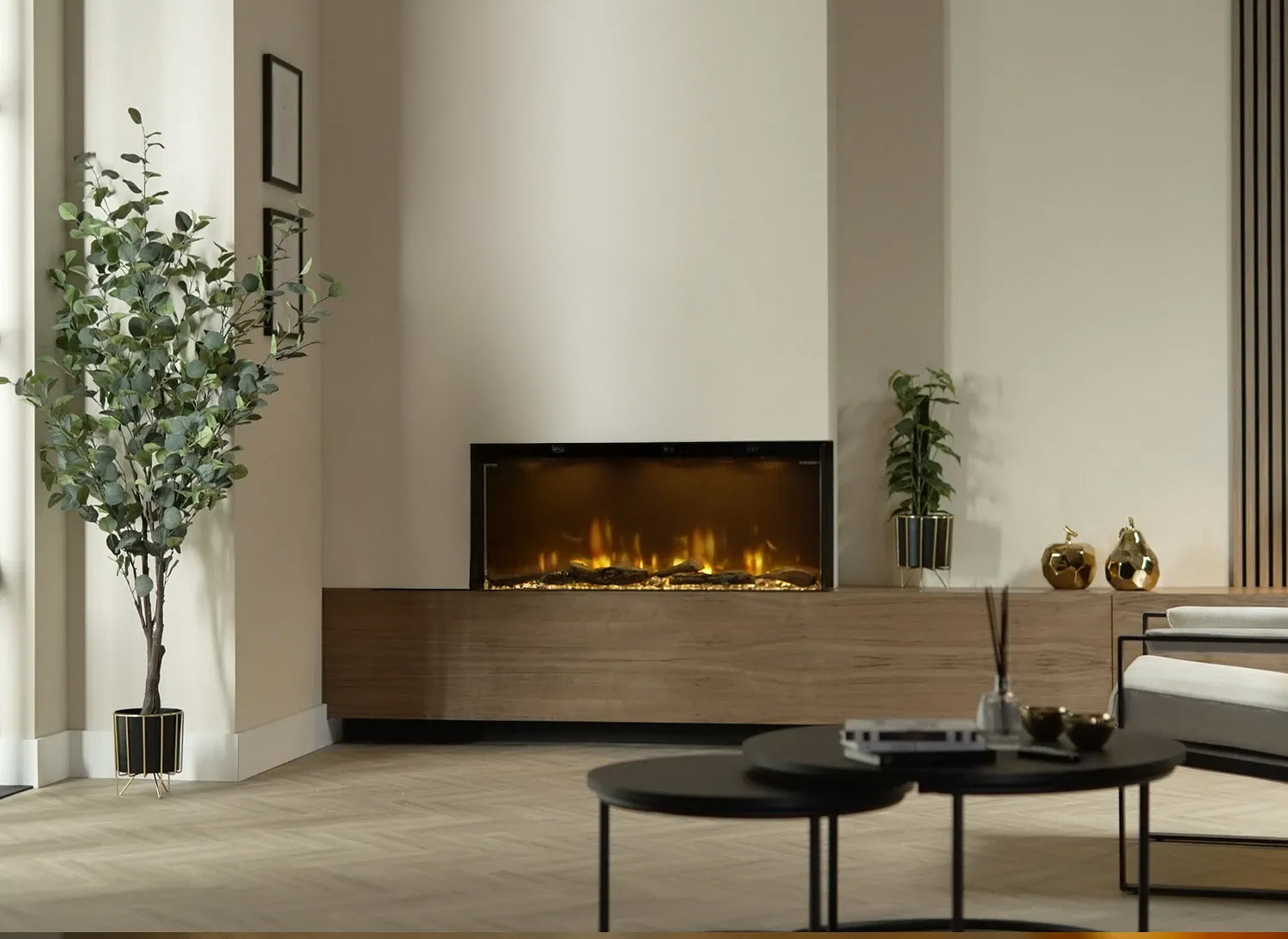 Dimplex Ignite Bold 50 in moderne woonkamer met ingebouwde haard