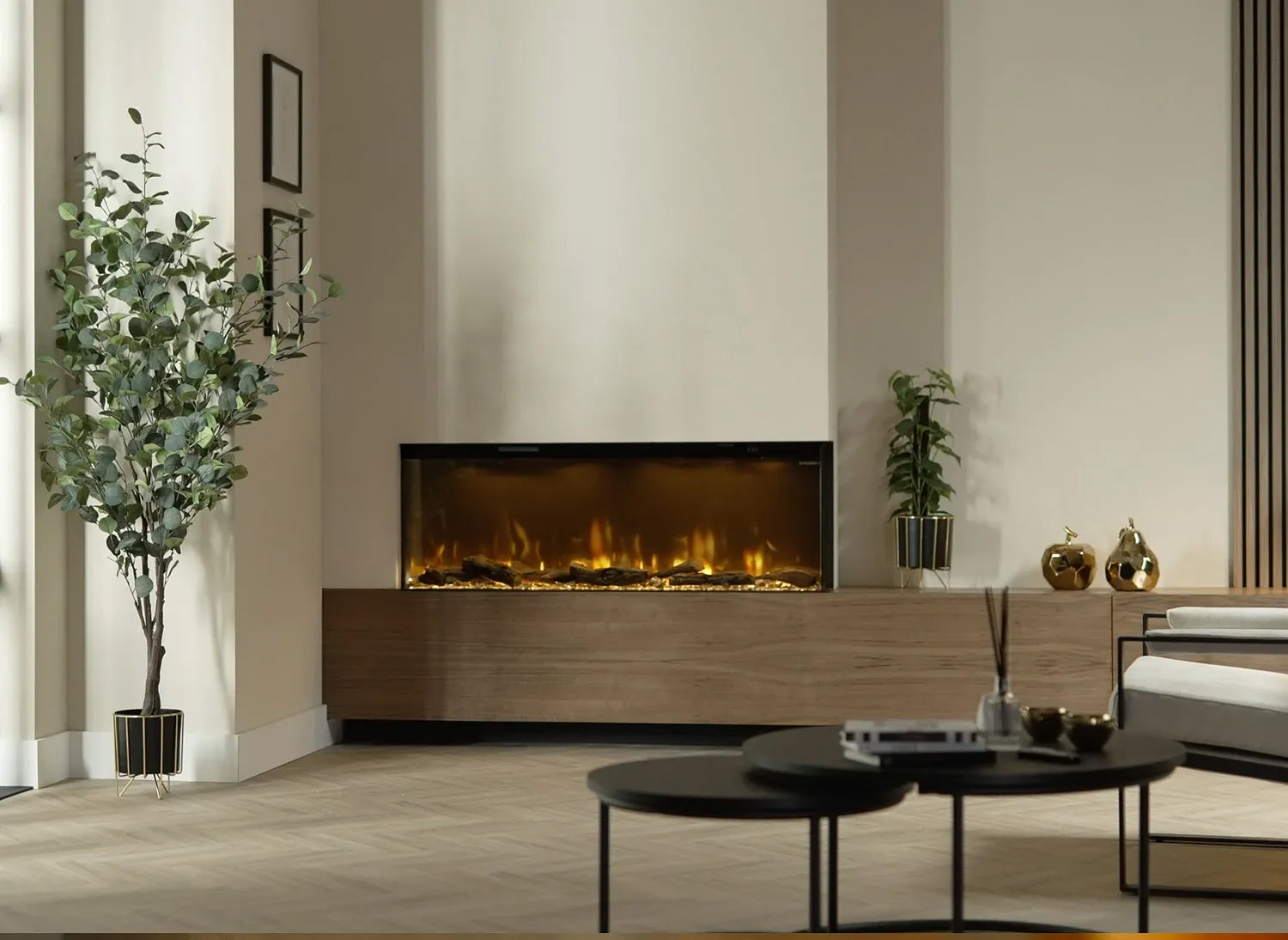 Dimplex Ignite Bold 60 ingebouwd in moderne woonkamer