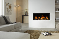 DRU Metro 100XT Eco Wave in woonkamer met ingebouwde haard en vlammen