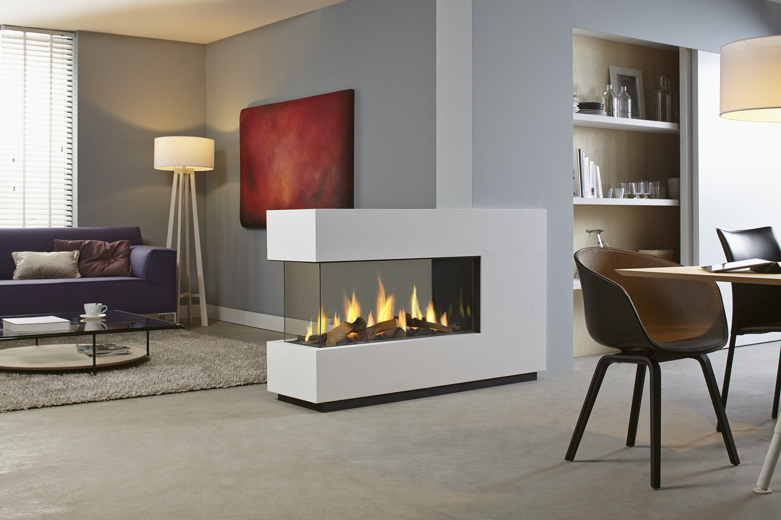 DRU Metro 100XTU Eco Wave in moderne woonkamer met haardvuur