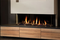 DRU Metro 130XT/3 Eco Wave in moderne woonkamer met brandend haardvuur