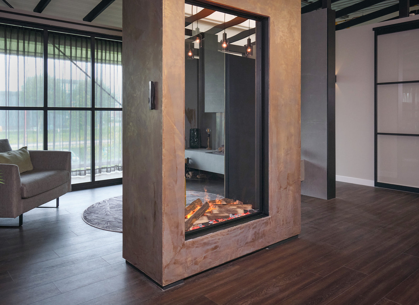 Dimplex e-matrix Vertical 800/1600 ST in moderne woonkamer met zwevend haardvuur