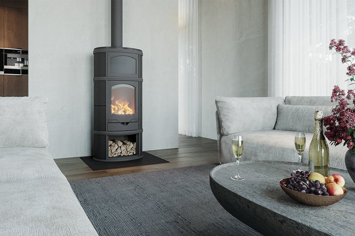Altech Eclips Complet houtkachel in moderne woonkamer met brandend vuur