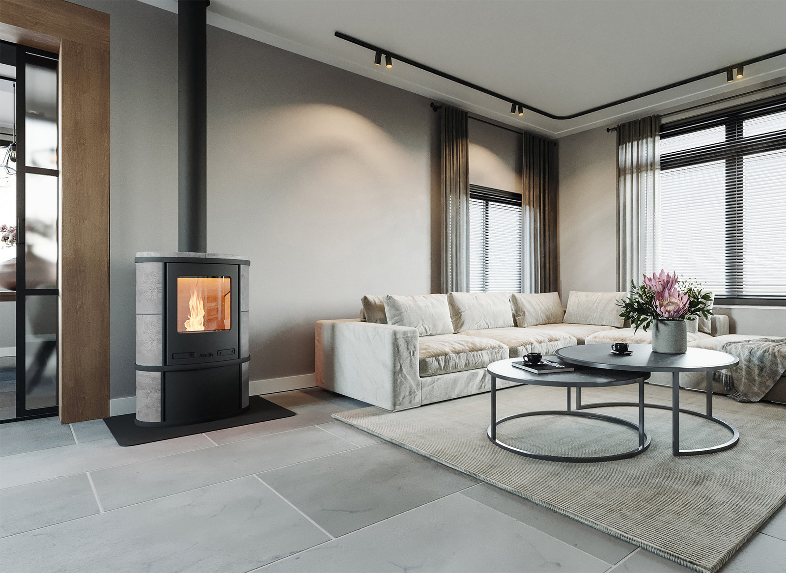 Altech Ecosy pelletkachel in moderne woonkamer met brandend vuur