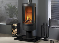 Fair Fires Elegance houtkachel in moderne woonkamer met brandend vuur