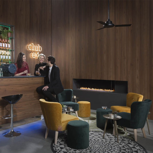 Element4 Club 140 C in moderne lounge met bar en wandhaard