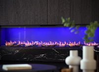 Faber e-Slim Linear 2200/450 l in moderne woonkamer met brede vlammen