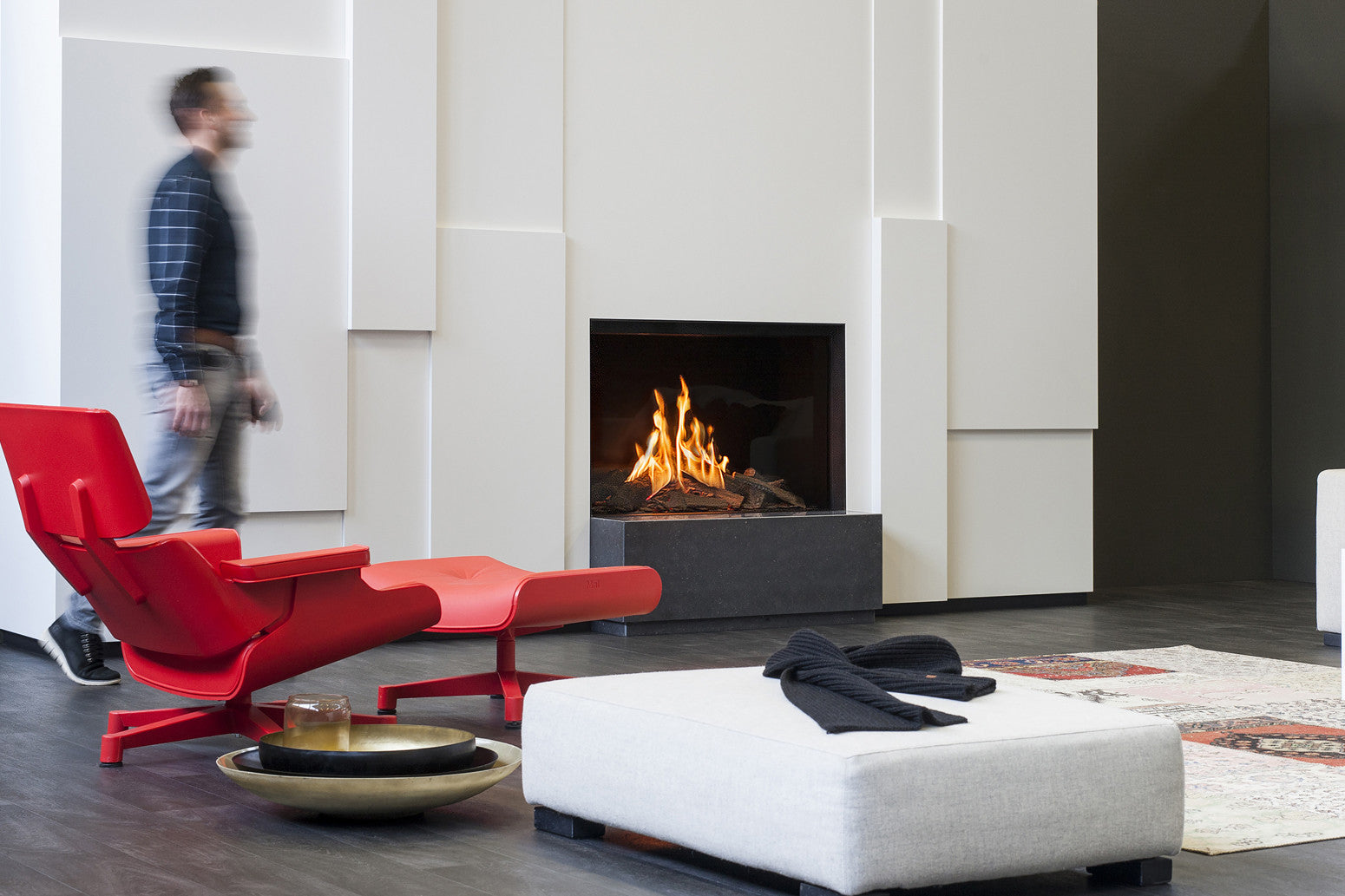 Faber Matrix 1050/650 I Front in moderne woonkamer met brandend vuur