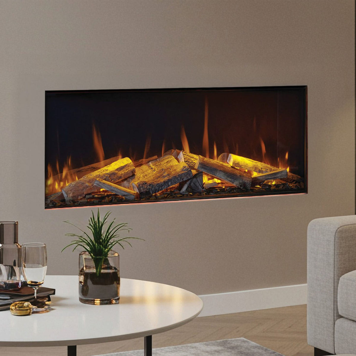 Fair Fires Solution Pure 1300 ingebouwde haard met vlammen in een moderne woonkamer