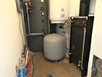 Verner 13/10.2 installatie in technische ruimte met leidingen en opslagtanks