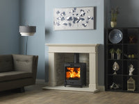 Charlton & Jenrick Fireline FQ8 in een woonkamer bij een open haard