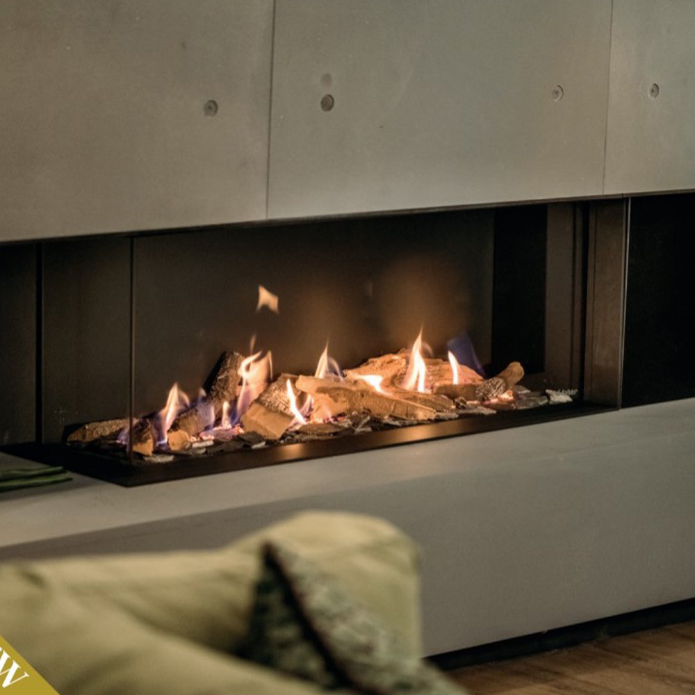 Faber MatriX 1050/400 II Hoek in moderne woonkamer met brandend vuur