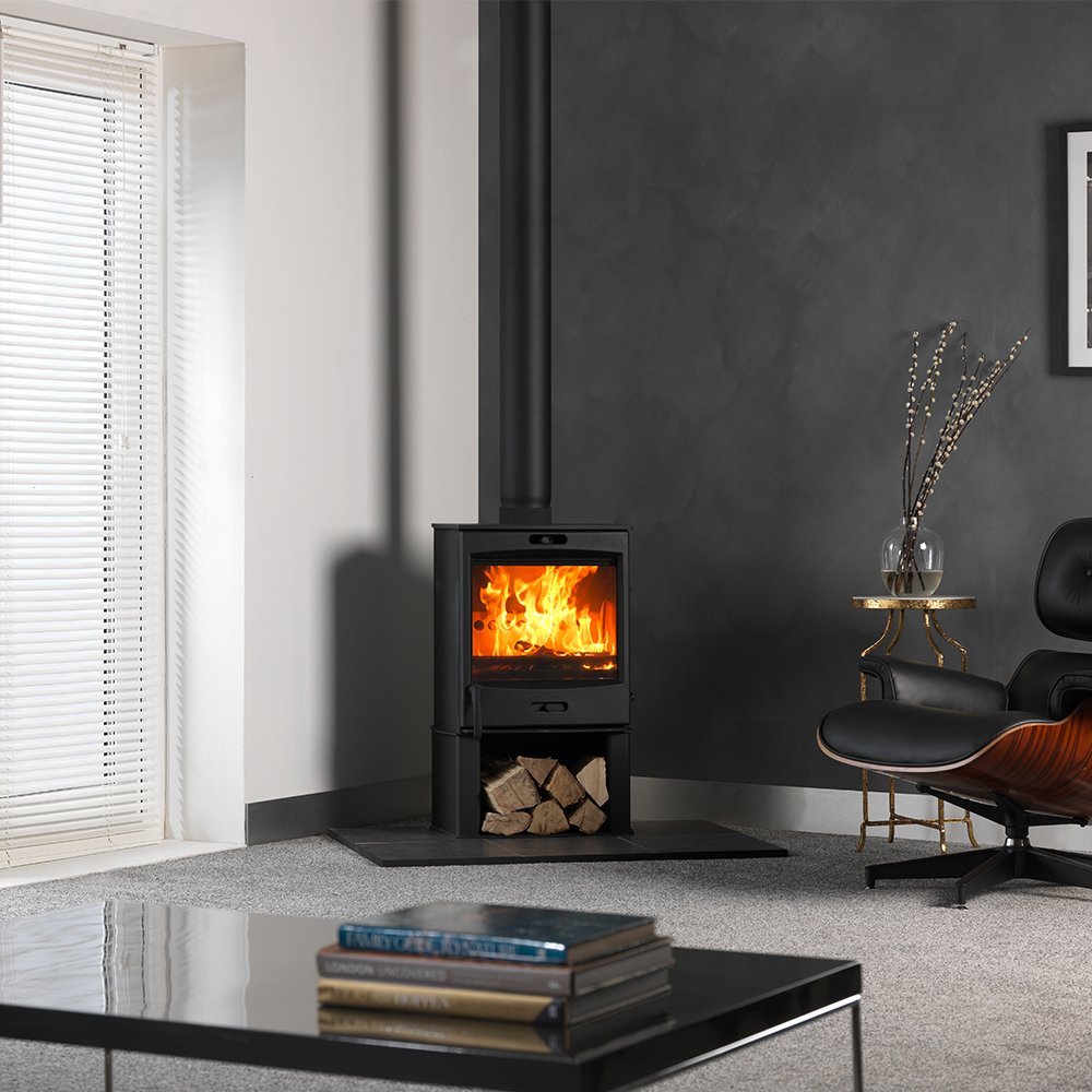Charlton & Jenrick Fireline FQ5W-3 houtkachel in moderne woonkamer