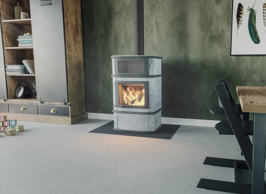 Altech Grande Nobles Complet Hybride-e houtkachel in moderne woonkamer