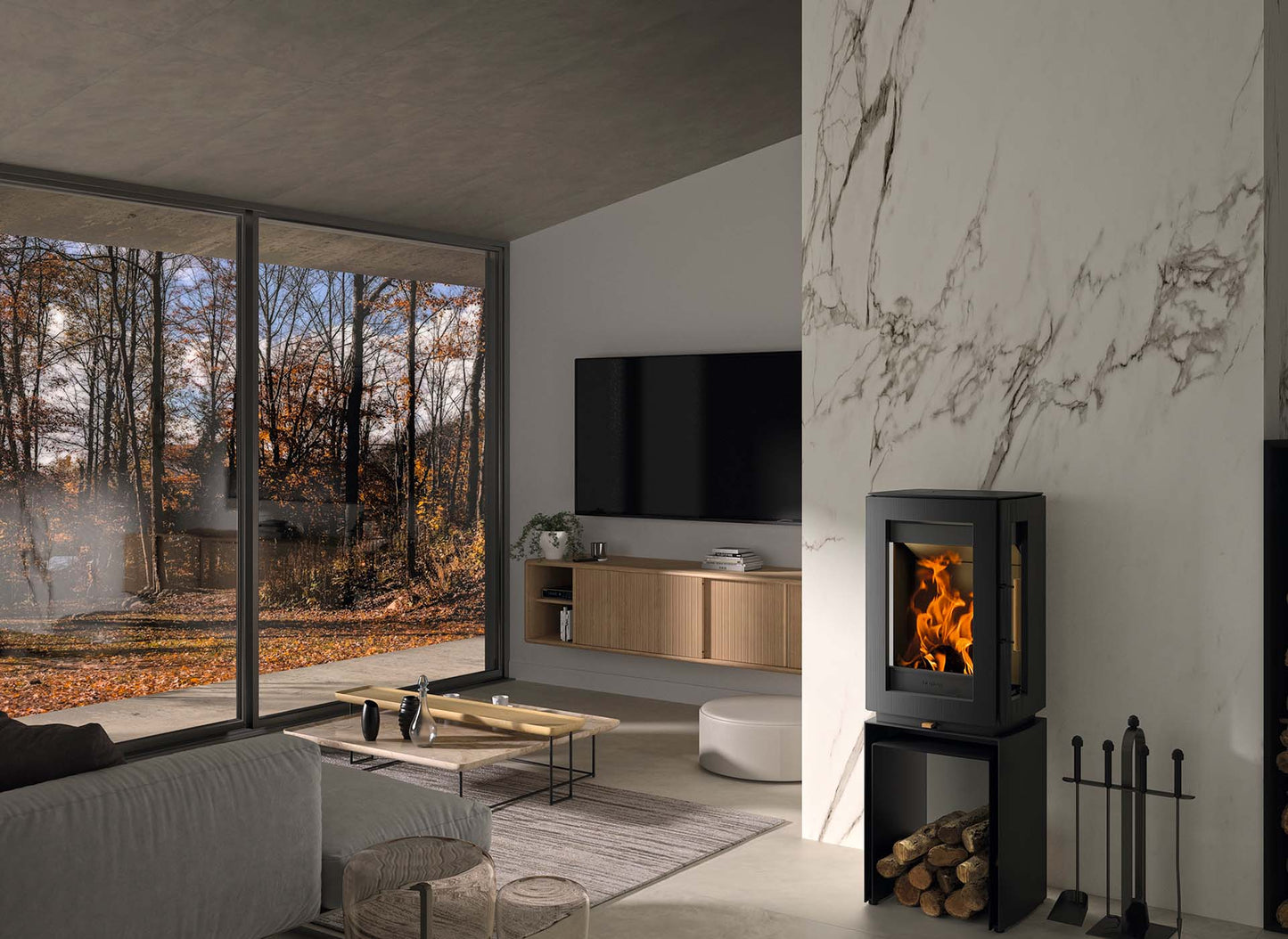 Hergom Glow met houtvak in moderne woonkamer met brandend vuur