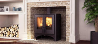 Nordic Fire Lodge houtkachel ingebouwd in schouw met brandend vuur