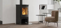 Nordic Fire Rosanna kachel in moderne woonkamer met brandend vuur
