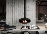 Icon Fires The Iconic 900 hangend in moderne woonkamer met brandend vuur
