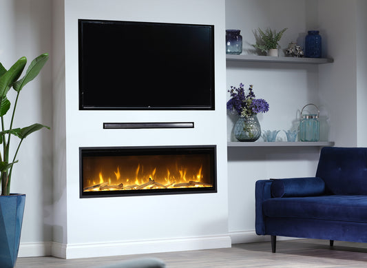 Dimplex Ignite Evolve 74 ingebouwd in woonkamer met brandend haardvenster