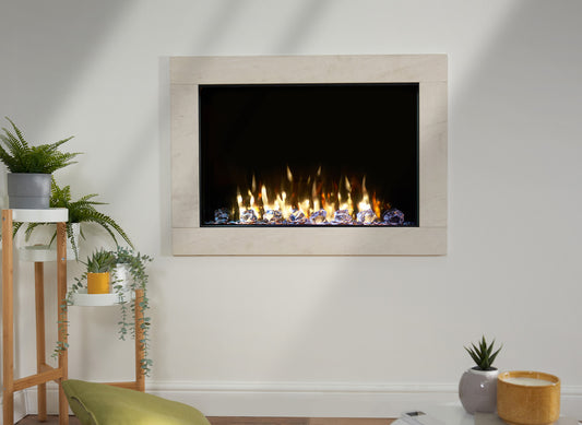 Charlton & Jenrick i-790e Slim ingebouwde haard in woonkamer met brandende vlammen