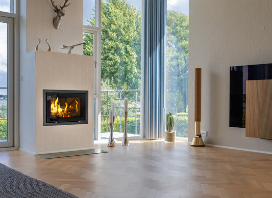 Jydepejsen H530 Modern ingebouwd in moderne woonkamer met brandend vuur