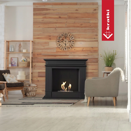 Kratki November TÜV haard in moderne woonkamer met houten wand en vlammen