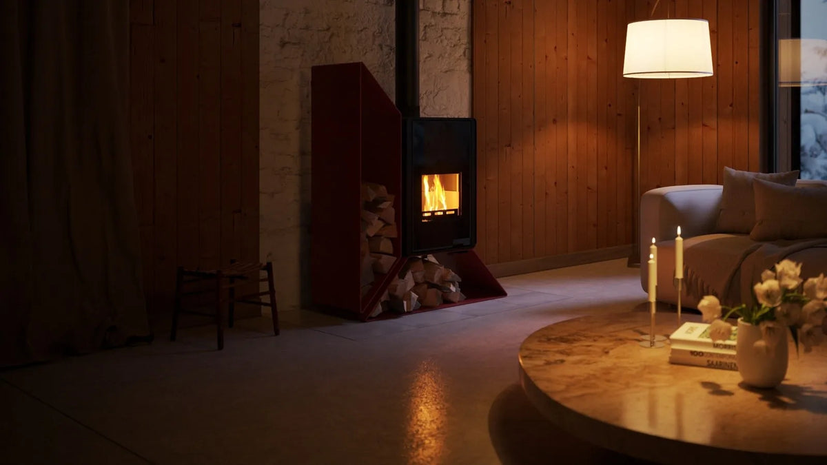HS Flamingo Deluxe Kampa Links houtkachel met brandend vuur in een sfeervolle woonkamer