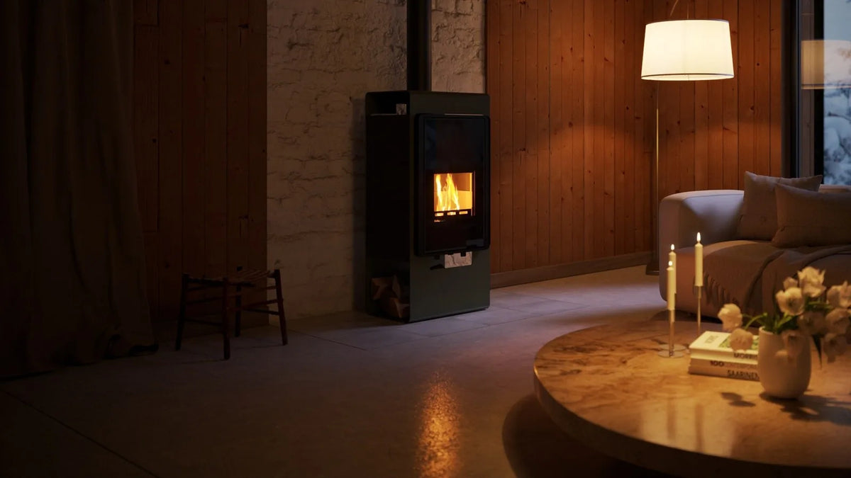 HS Flamingo Deluxe Singa met brandend vuur in een sfeervolle woonkamer