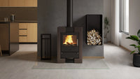 HS Flamingo Espo II houtkachel met brandend vuur in een modern interieur
