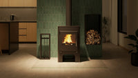 HS Flamingo Espo III houtkachel met brandend vuur in een modern interieur