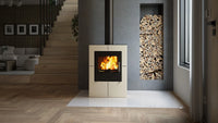 HS Flamingo Evenes houtkachel met brandend vuur in een modern interieur