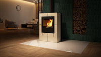 HS Flamingo Evenes houtkachel met brandend vuur in een modern interieur